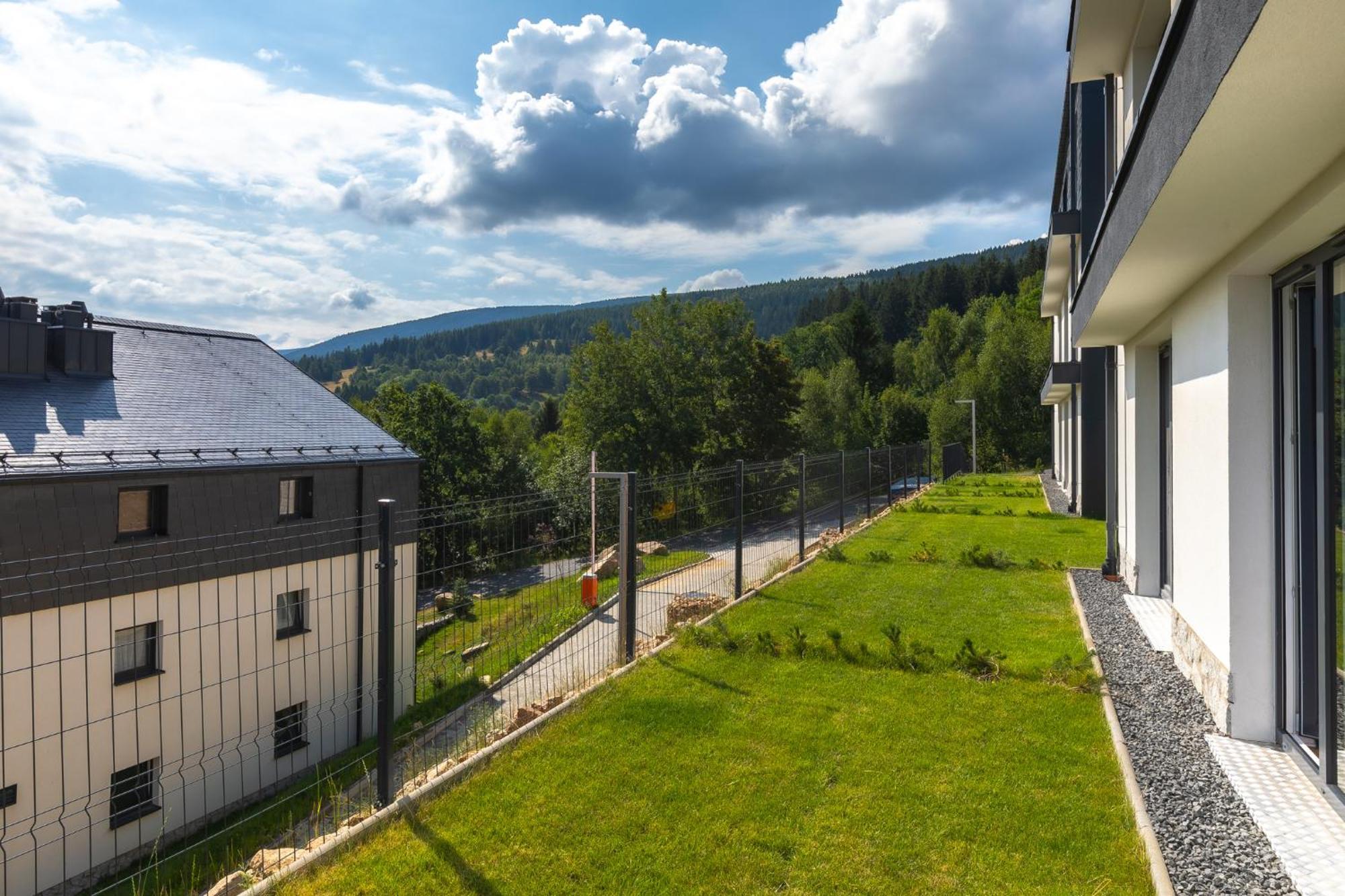 Rentplanet - Apartamenty Izerski Resort Świeradów-Zdrój Exterior foto